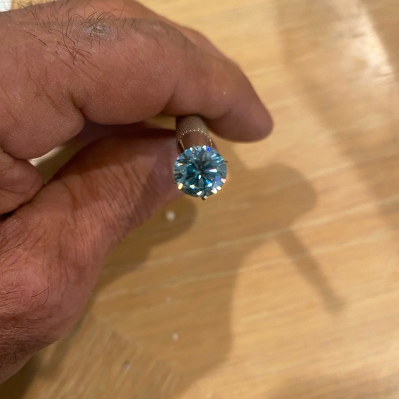 1.5 carat Light Blue Loose Moissanite Diamond Round Brilliant Cutcertificate
